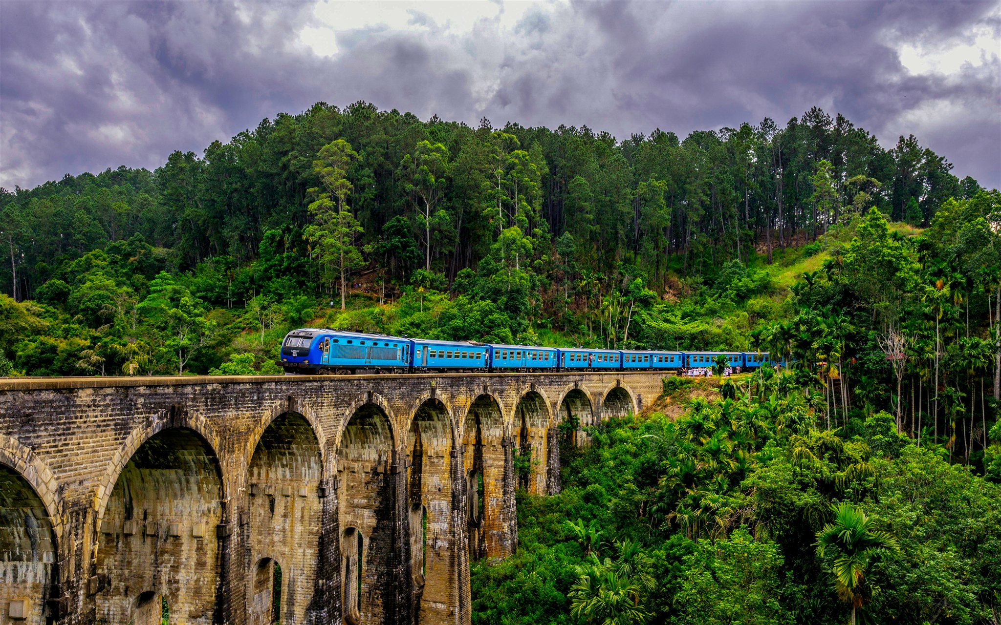Train to Ella